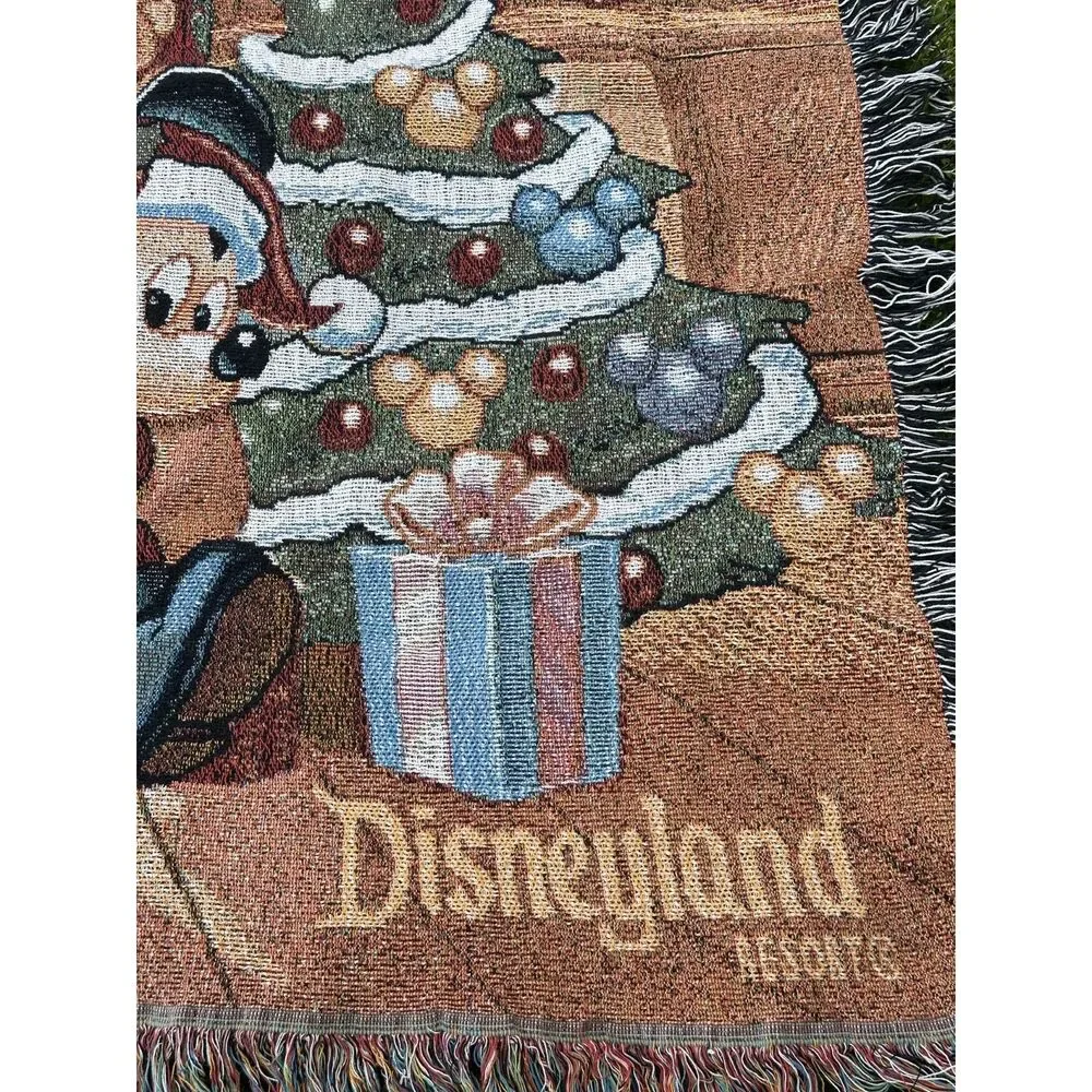 Vintage Disneyland Resort Christmas Woven Throw Blanket Mickey Pluto Duffy 50x60